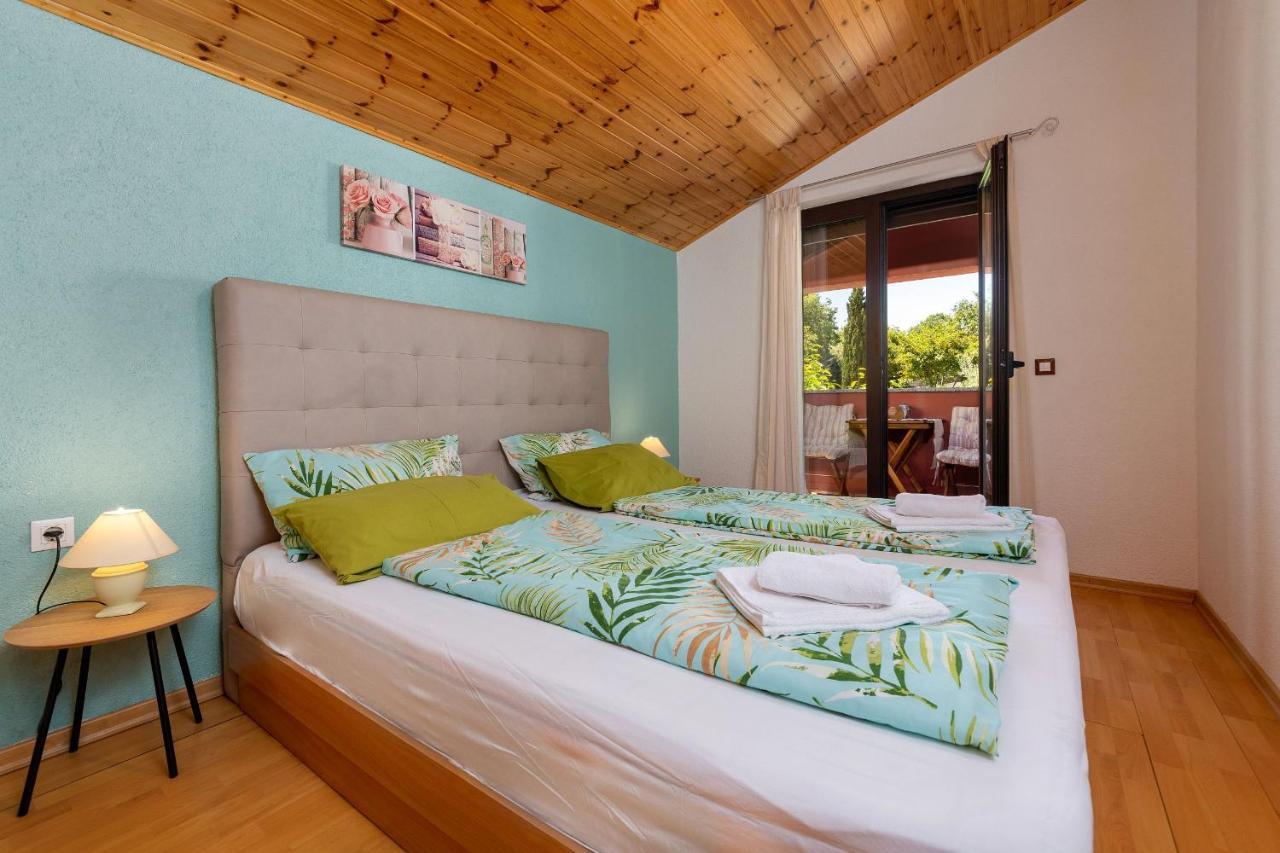 Apartments Miri Vrsar Ngoại thất bức ảnh